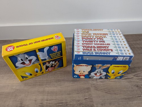 Looney tunes bumper box - looney, of